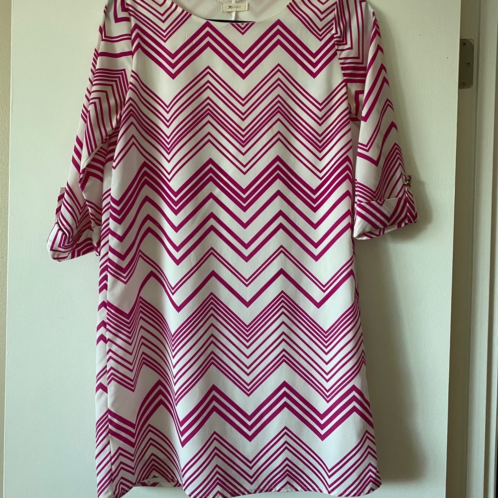 Everly pink and white dress